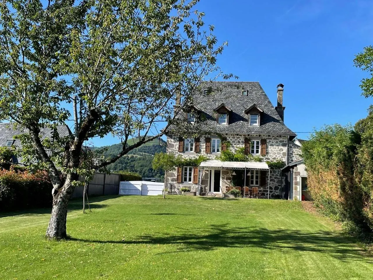 Maison Familiale En Auvergne, Nature Et Confort, 20 Min Lioran Vic-sur-Cere