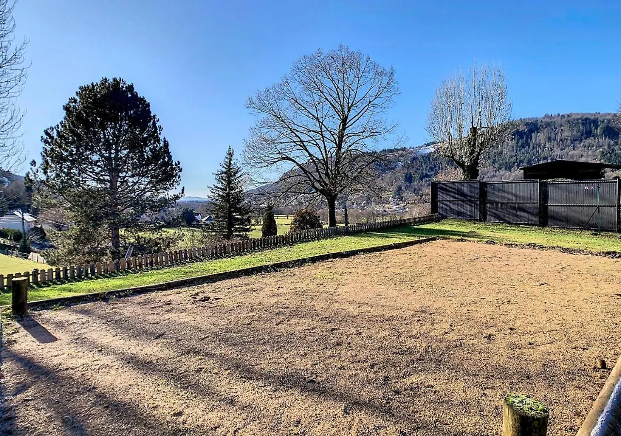 Maison Familiale En Auvergne, Nature Et Confort, 20 Min Lioran Vic-sur-Cere Holiday home